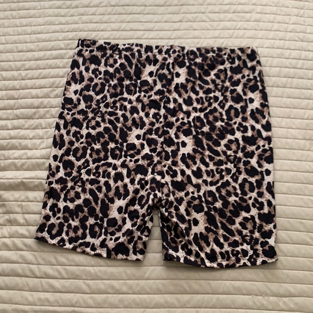 Maternity biker shorts